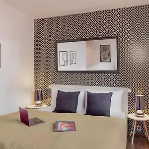 4 Arts By Adrez Apartment Prague